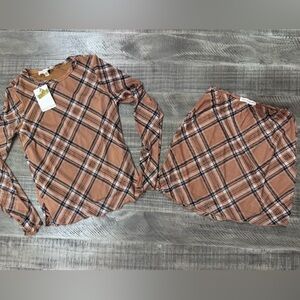 Girls Plaid Long Sleeve Top and Skirt Set- size medium